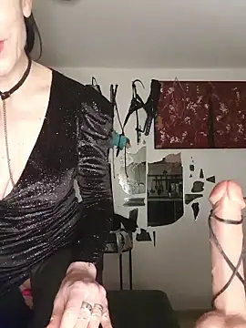 freyamoret online show from 04/23/26, 03:52