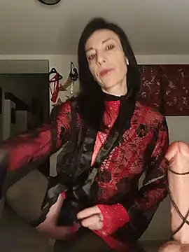 Snapshot of freyamoret chatting on 04/30/26, 02:29 freyamoret online show from 04/30/26, 02:29