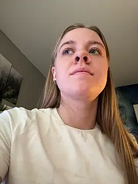 candy maggie online show from 11/19/25, 07:52