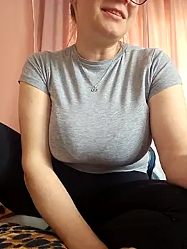 KristenVega online show from 04/01/26, 11:44