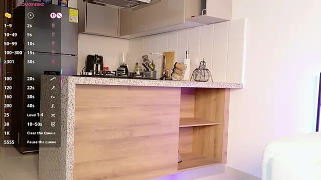 AMELIETARSON online show from 10/12/25, 09:47