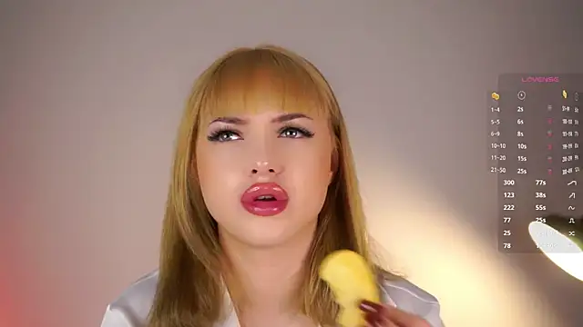 KateDolphin online show from 11/08/25, 07:12