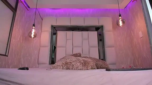 summer lee  online show from 01/27/25, 09:00