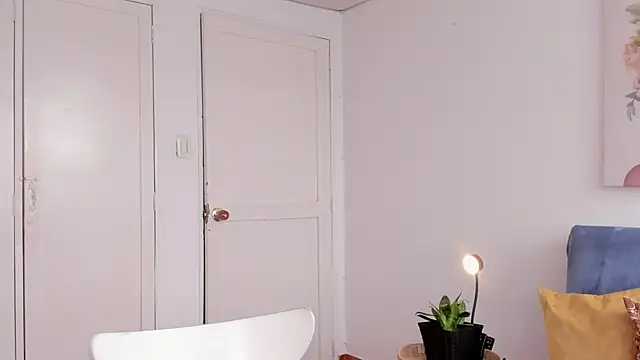 cuddlingbunny online show from 05/07/26, 04:01