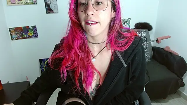 natasha laulau online show from 03/16/26, 03:34