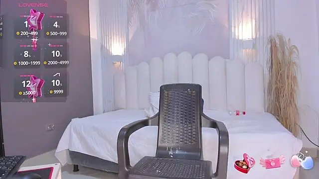 NastassjaCandy online show from 04/07/26, 07:58