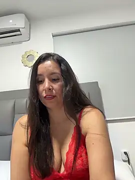 emely sexx20 online show from 02/12/26, 01:00