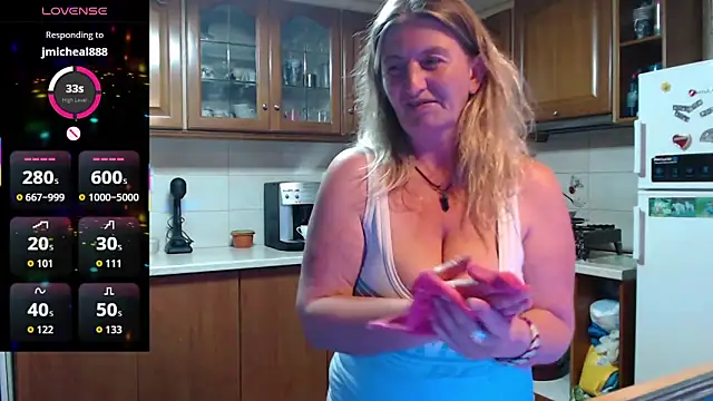 JennaDeluxe online show from 04/04/26, 08:28