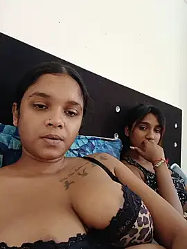 Indianqueen03 online show from 07/07/26, 10:52