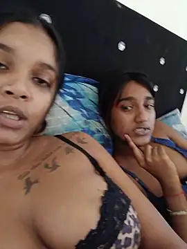 Indianqueen03 online show from 07/22/26, 12:30