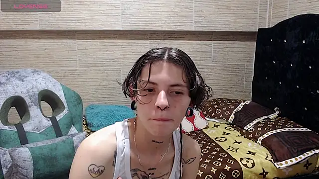 Snapshot of pretty_cristal69 chatting on 01/23/25, 11:05 pretty cristal69 online show from 01/23/25, 11:05