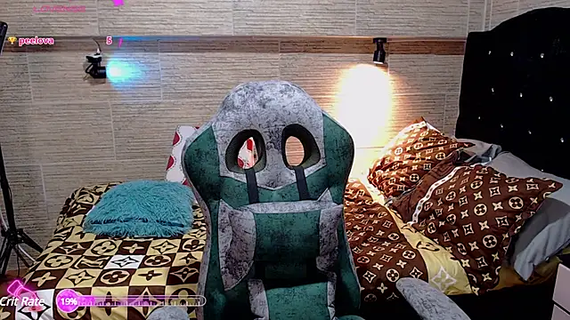 Snapshot of pretty_cristal69 chatting on 03/07/25, 12:37 pretty cristal69 online show from 03/07/25, 12:37