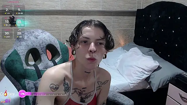 Snapshot of pretty_cristal69 chatting on 03/21/25, 11:23 pretty cristal69 online show from 03/21/25, 11:23