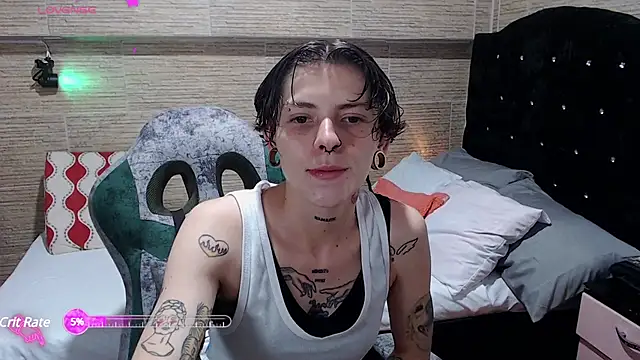 Snapshot of pretty_cristal69 chatting on 03/22/25, 11:09 pretty cristal69 online show from 03/22/25, 11:09