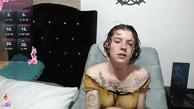 Snapshot of pretty_cristal69 chatting on 09/25/25, 11:58 pretty cristal69 online show from 09/25/25, 11:58