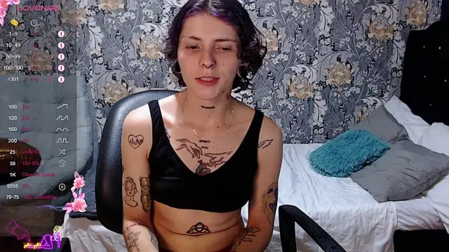 Snapshot of pretty_cristal69 chatting on 05/30/26, 12:19 pretty cristal69 online show from 05/30/26, 12:19