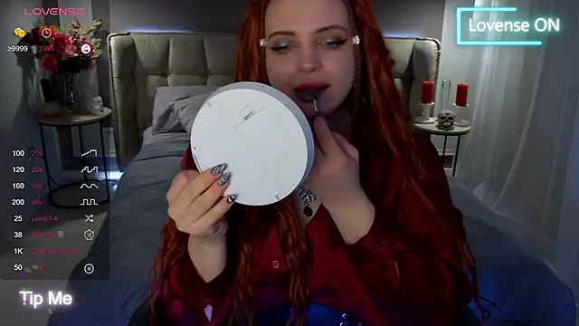 Miss Maya Mils online show from 03/18/25, 01:00