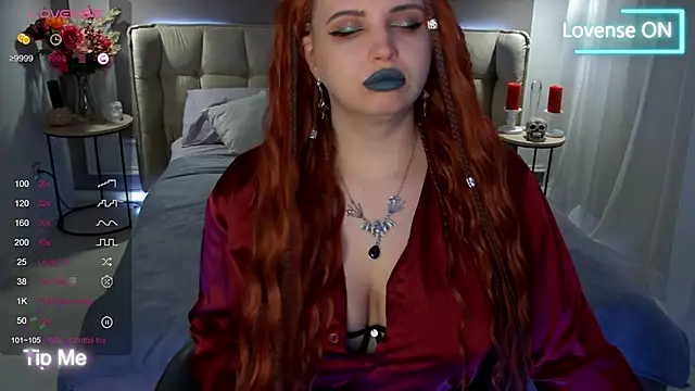 Miss Maya Mils online show from 03/18/25, 04:04