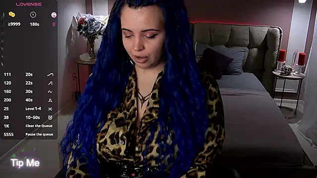 Miss Maya Mils online show from 11/06/25, 01:06