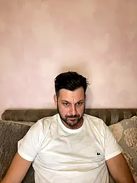 MaeltraJoy online show from 09/20/25, 05:47