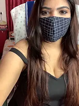 Snapshot of Fantastic_ruby chatting on 02/23/25, 12:51 Fantastic ruby online show from 02/23/25, 12:51