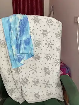 Snapshot of Fantastic_ruby chatting on 03/18/25, 09:32 Fantastic ruby online show from 03/18/25, 09:32