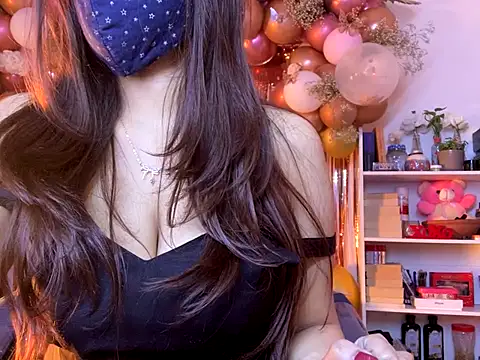 Snapshot of Fantastic_ruby chatting on 01/05/26, 06:33 Fantastic ruby online show from 01/05/26, 06:33