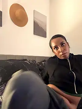 Your Paris online show from 01/12/26, 04:07