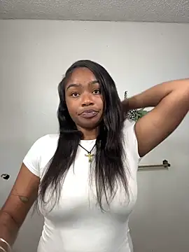 skylarrylee online show from 11/03/25, 07:53