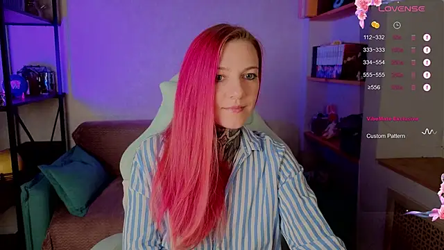 Roxy      online show from 10/25/25, 08:58