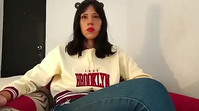 lucydreamm online show from 12/22/24, 08:58