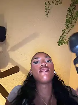 Snapshot of magicalc00ch chatting on 02/22/25, 12:49 magicalc00ch online show from 02/22/25, 12:49