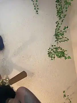 Snapshot of magicalc00ch chatting on 03/09/25, 10:41 magicalc00ch online show from 03/09/25, 10:41