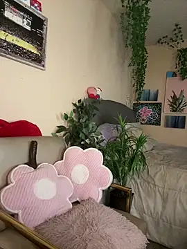 Snapshot of magicalc00ch chatting on 03/12/25, 12:42 magicalc00ch online show from 03/12/25, 12:42