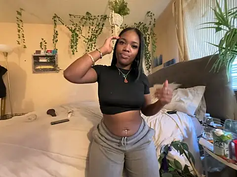 Snapshot of magicalc00ch chatting on 12/16/25, 03:50 magicalc00ch online show from 12/16/25, 03:50