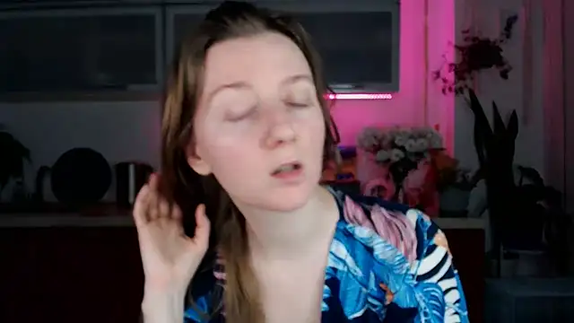 Snapshot of Elly_Helly chatting on 02/27/25, 07:15 Elly Helly online show from 02/27/25, 07:15