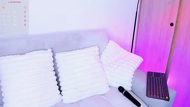 meow moon  online show from 10/27/25, 11:25