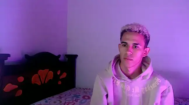 isaaclatino online show from 03/03/25, 06:48