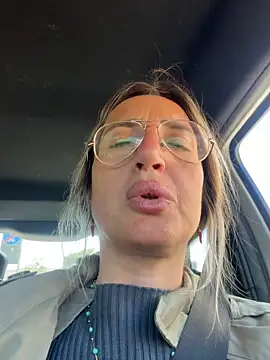 Snapshot of casalinga88 chatting on 04/23/26, 12:29 casalinga88 online show from 04/23/26, 12:29