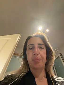 Snapshot of casalinga88 chatting on 05/15/26, 06:20 casalinga88 online show from 05/15/26, 06:20