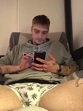 Simboxxx040 online show from 01/09/25, 03:26