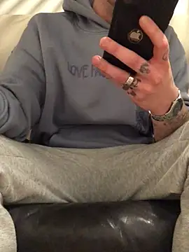 Simboxxx040 online show from 03/01/26, 11:07