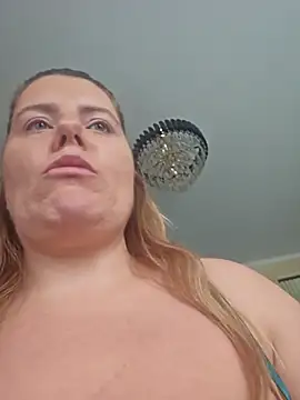 KarlyGray10 online show from 10/06/25, 08:45