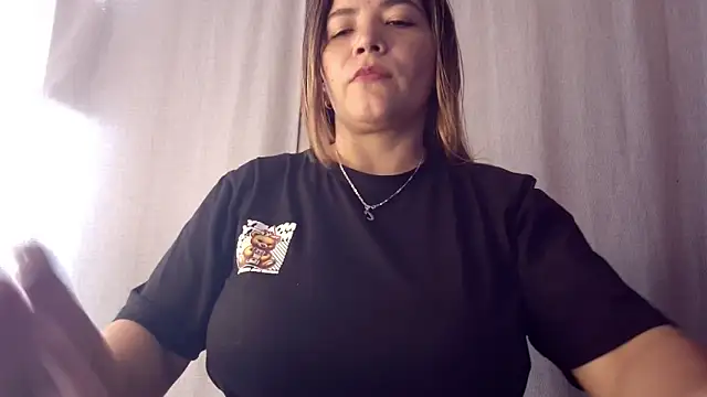 tara rios online show from 04/04/26, 03:53