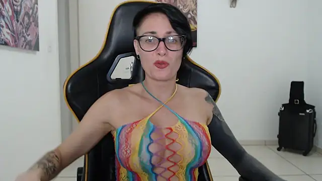 CrisBathoryxxx online show from 12/08/24, 03:10