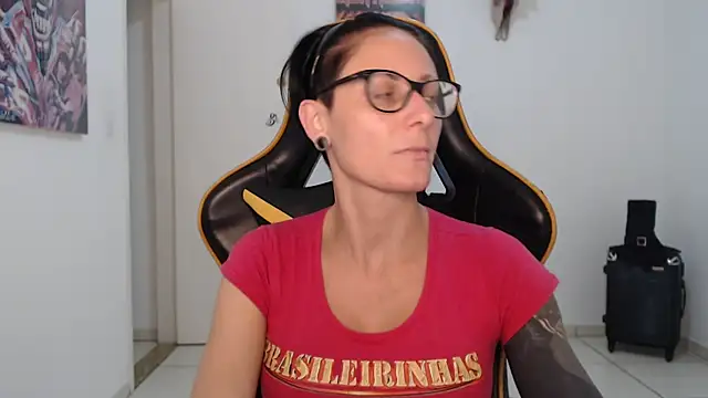 CrisBathoryxxx online show from 12/28/24, 10:02