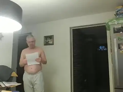 Snapshot of keiferkriss chatting on 01/09/25, 10:52 keiferkriss online show from 01/09/25, 10:52