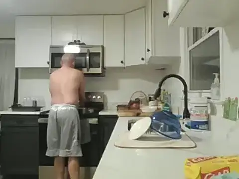 Snapshot of keiferkriss chatting on 02/01/25, 11:37 keiferkriss online show from 02/01/25, 11:37