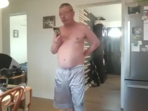 Snapshot of keiferkriss chatting on 02/03/25, 09:39 keiferkriss online show from 02/03/25, 09:39