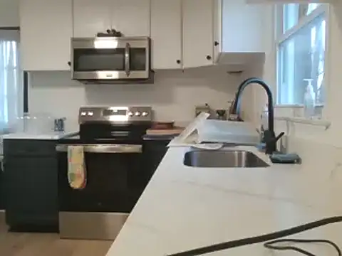 Snapshot of keiferkriss chatting on 02/21/25, 10:48 keiferkriss online show from 02/21/25, 10:48